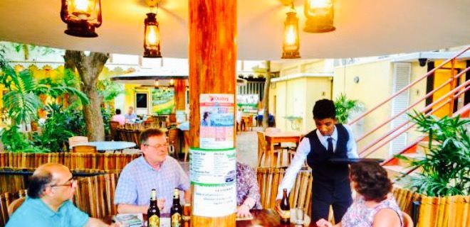 Green Grass Hotel & Restaurant