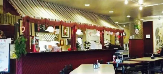 Sweet Henrie's Ice Cream Parlor & Restaurant