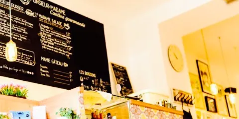 Monsieur Madame - Cantine Gourmande