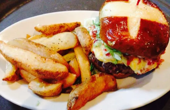 Village Deli Sub & Pub