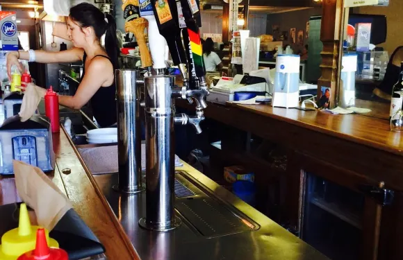 MoE's Eagles Nest Deli