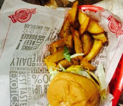 Fuddruckers