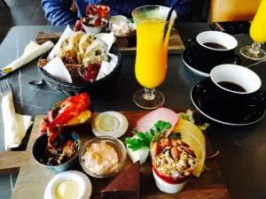 Lido Cafeen