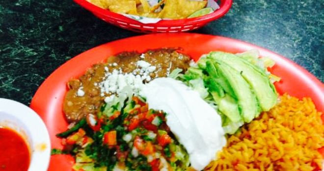 La Estrella (Grocery & Restaurant)
