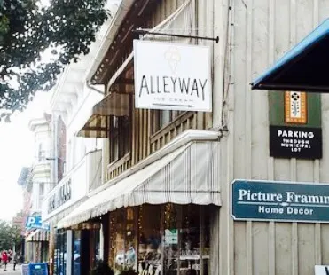 Alleyway Ice Cream