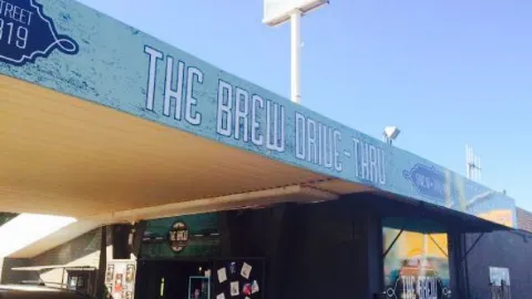 Al Dente The Brew Drive-Thru in แบเทิสต์