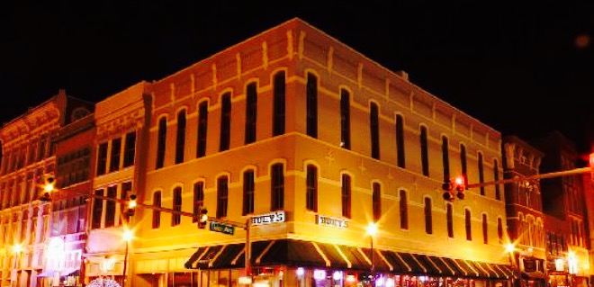 Huey's Downtown