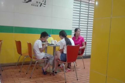 华莱士·全鸡汉堡(马口正街店)