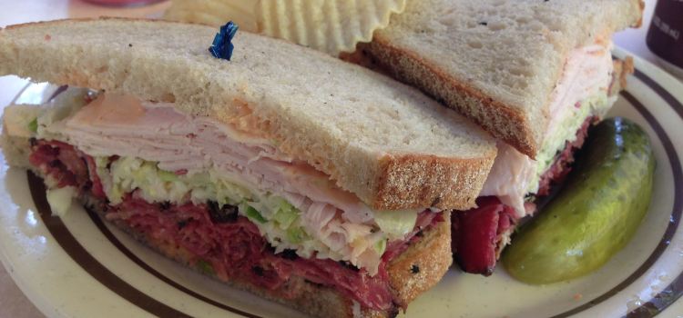 Goldberg's Famous Deli & Bagel Chateau
