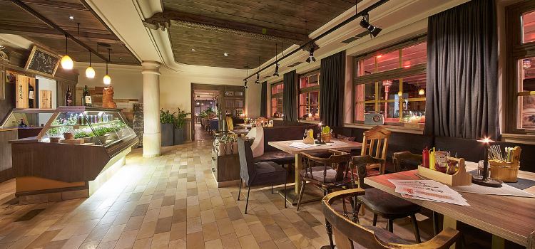 Thomsn Cafe Restaurant