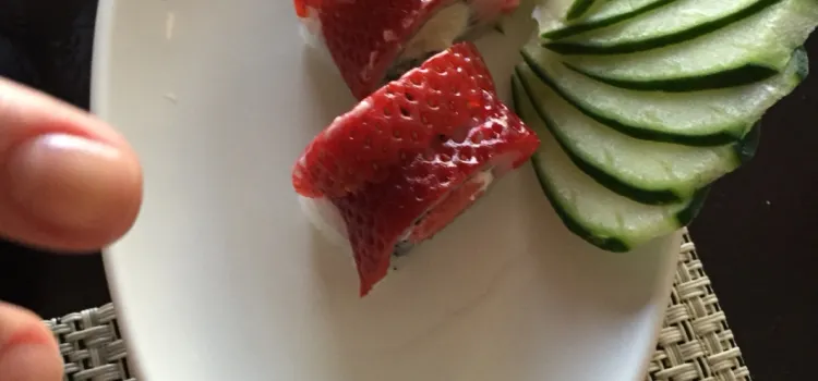 Nakza Sushi