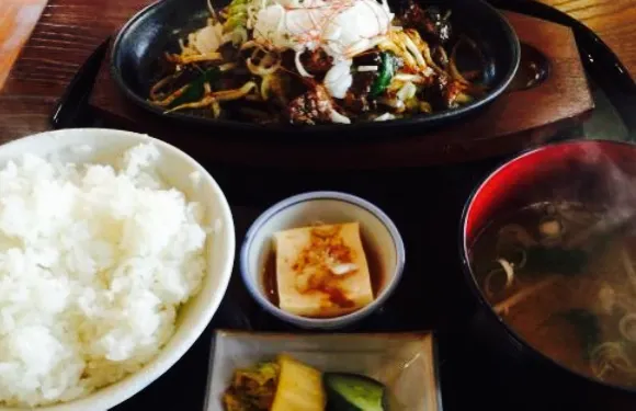 Mochibuta Ryori Akasaka