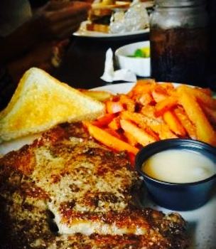Johnnie Mae's Seafood and Grille