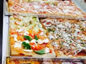 Benny's Street Pizza