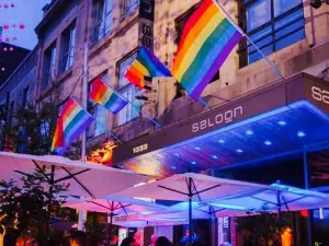 Le Saloon Bistro Bar