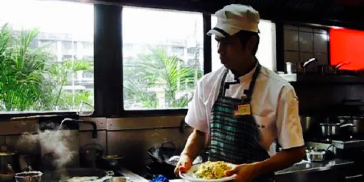 Took Lae Dee - Srinakarin Branch