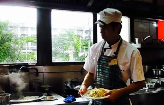 Took Lae Dee - Srinakarin Branch