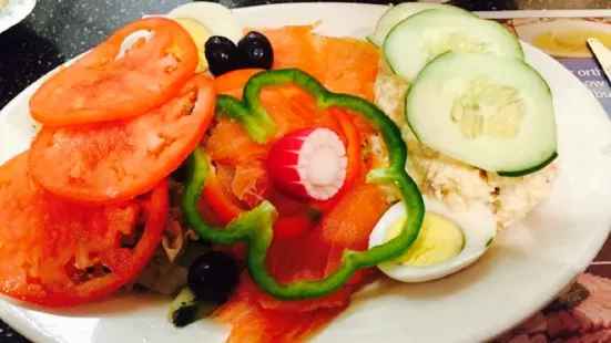 Ben's Kosher Delicatessen Restaurant & Caterers - Carle Place