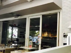 Beluga Cafe Bar Restaurant
