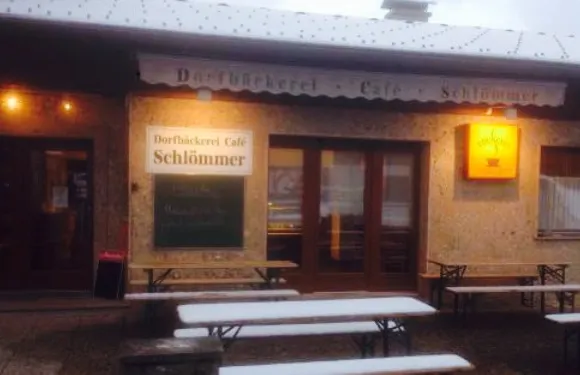 Dorfbäckerei + Café Schlömmer