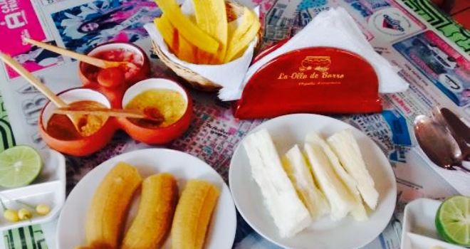 LA OLLA DE BARRO