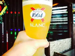 Snack19 (Bistro Bar)