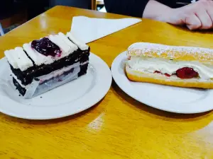 Melbourne's Bakery, Cafe and Snackery