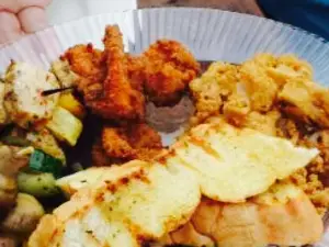 Out Da Sea Bar & Grill