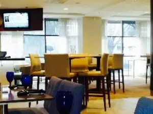 Savor Restaurant & Lounge