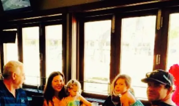 Finley's Bar & Grill