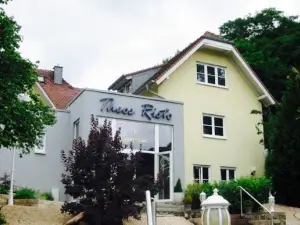 Theo's Risto