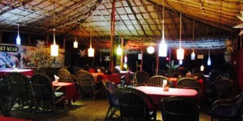 Café Lucky Star Beach Shack