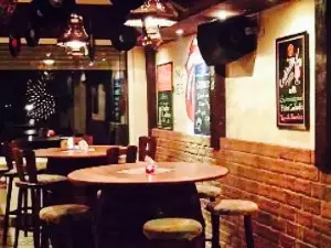 Bistro En d'r Hott