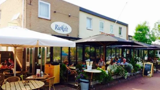 Eetcafe Bed & Breakfast Riekelt