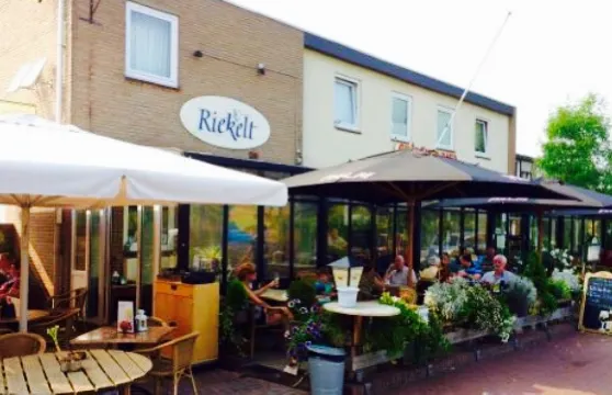 Eetcafe Bed & Breakfast Riekelt