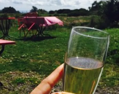 Le buron de la Croix Saint Robert