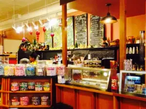 Red Wing Confectionery