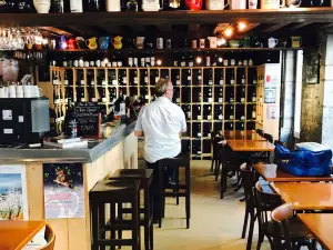 Cave Saint Louis, Cave a Vin, Bar a Vin, Restaurant