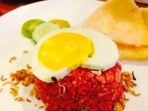 Lopi Cafe & Eatery