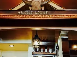 Auntie Lola's