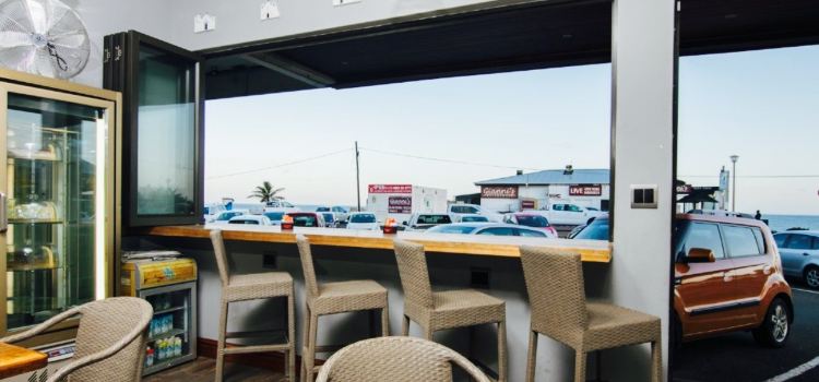 Concha Cafe & Bakery