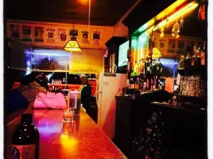 Sarti's Bar