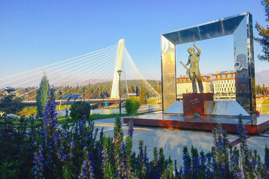 Vladimir Vysotsky Monument