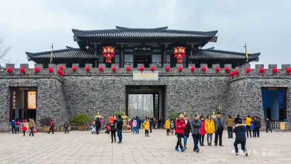 無錫三國城+水滸城+太湖黿頭渚風景區跟團純玩1日遊