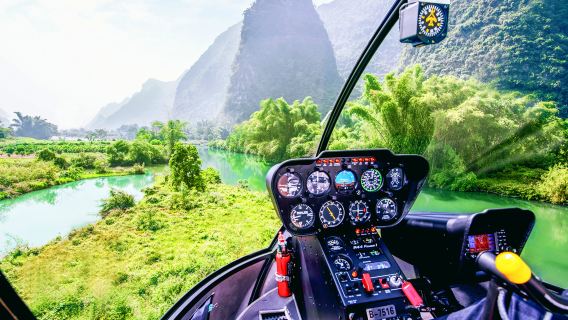 廣西桂林展卓直升機陽朔基地直升機觀光飛行體驗【俯瞰桂林山水美如畫+空中觀光十里畫廊·灕江·遇龍河】