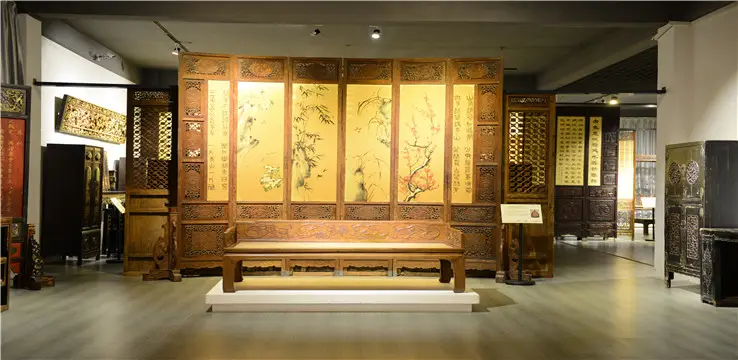 พิพิธภัณฑ์ไม้สีทองน่านของจีน