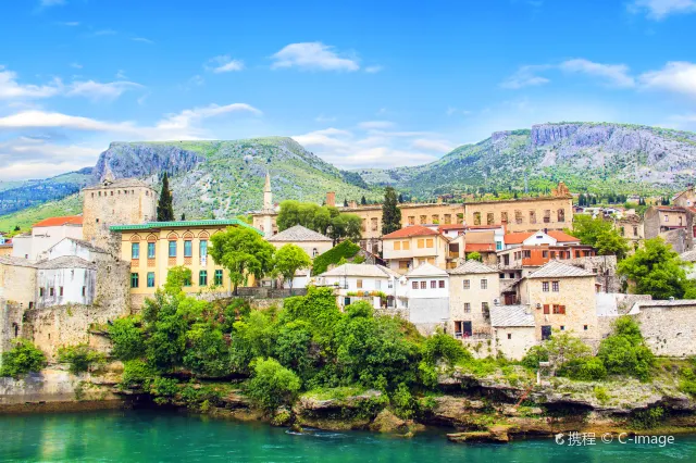 莫斯塔爾：在中世紀小城穿越時空