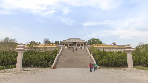 Mausoleum of the Yellow Emperor