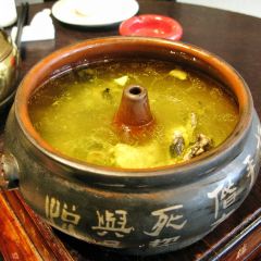福照楼汽锅鸡饭店(龙腾店) User Photo
