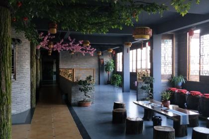 Cuifulaozaosifang Restaurant